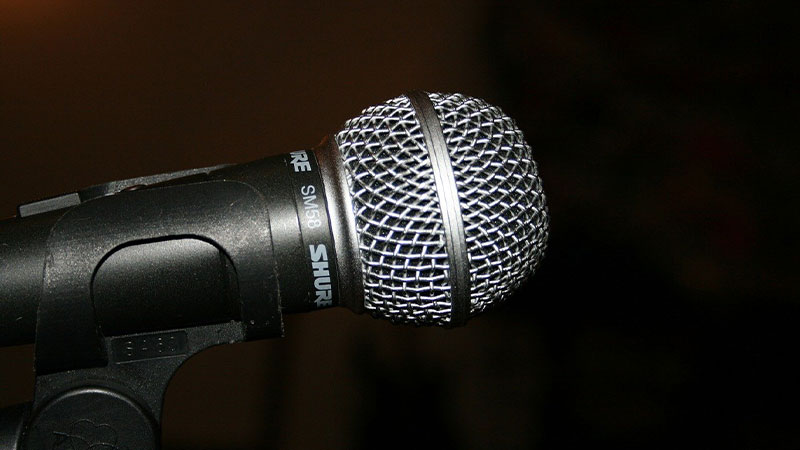 microphone-podcast